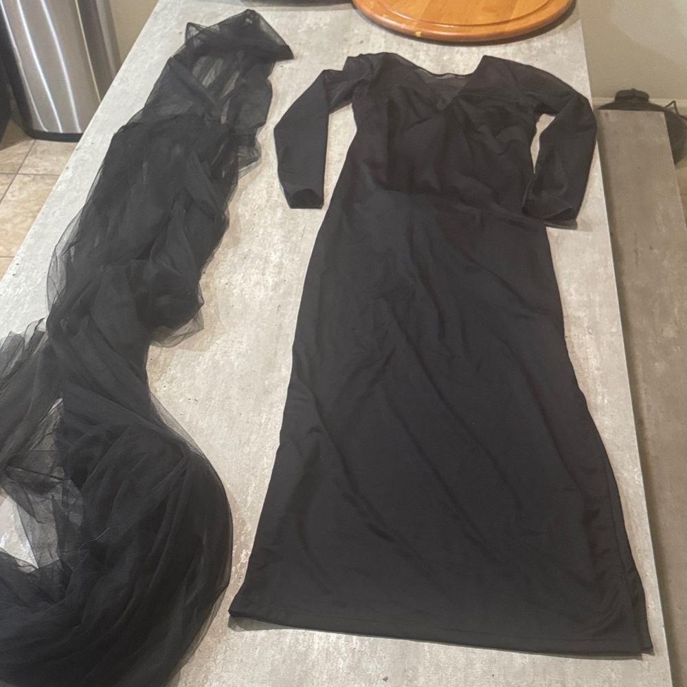 Elegant Black Evening gown costume material small size